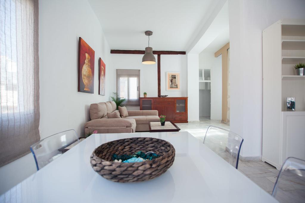 Apartamentos Catedral مالقة الغرفة الصورة