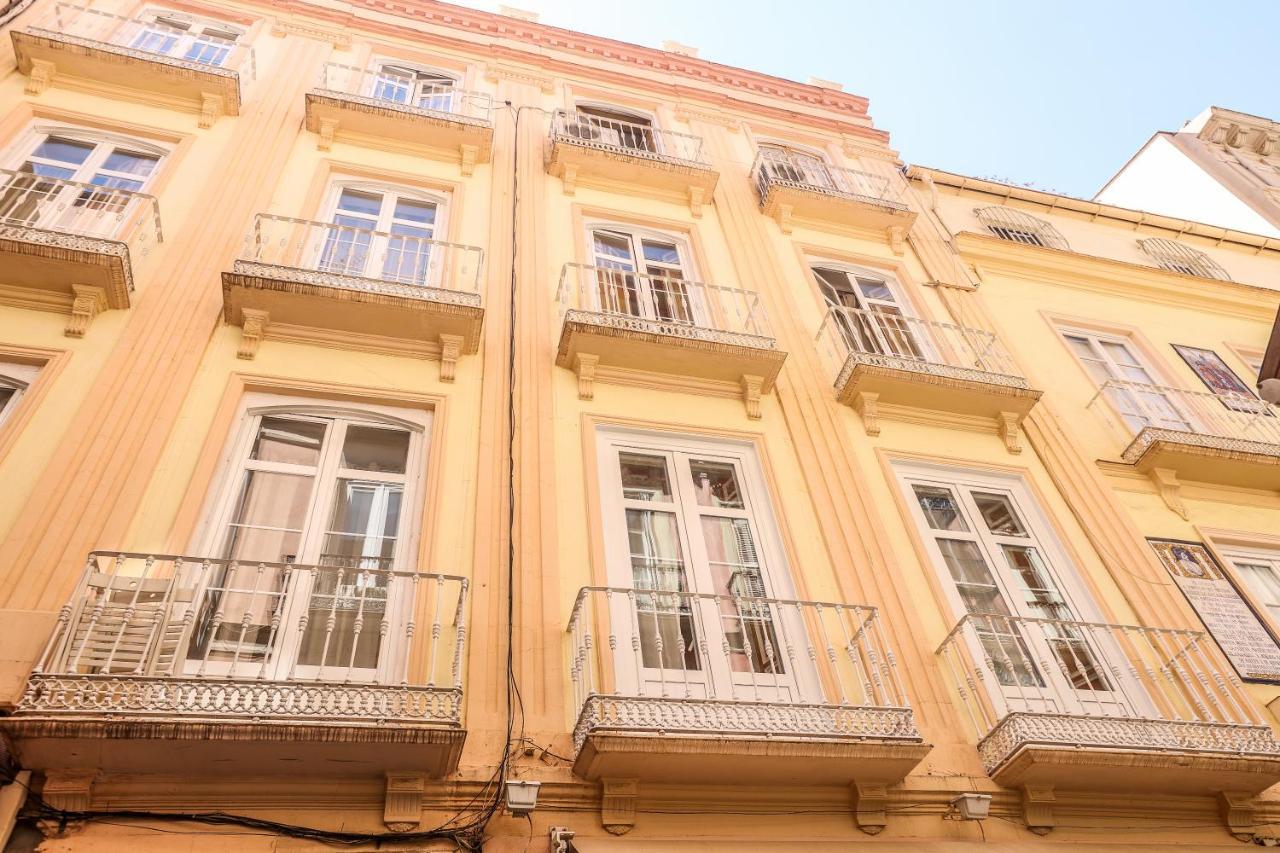 Apartamentos Catedral مالقة المظهر الخارجي الصورة