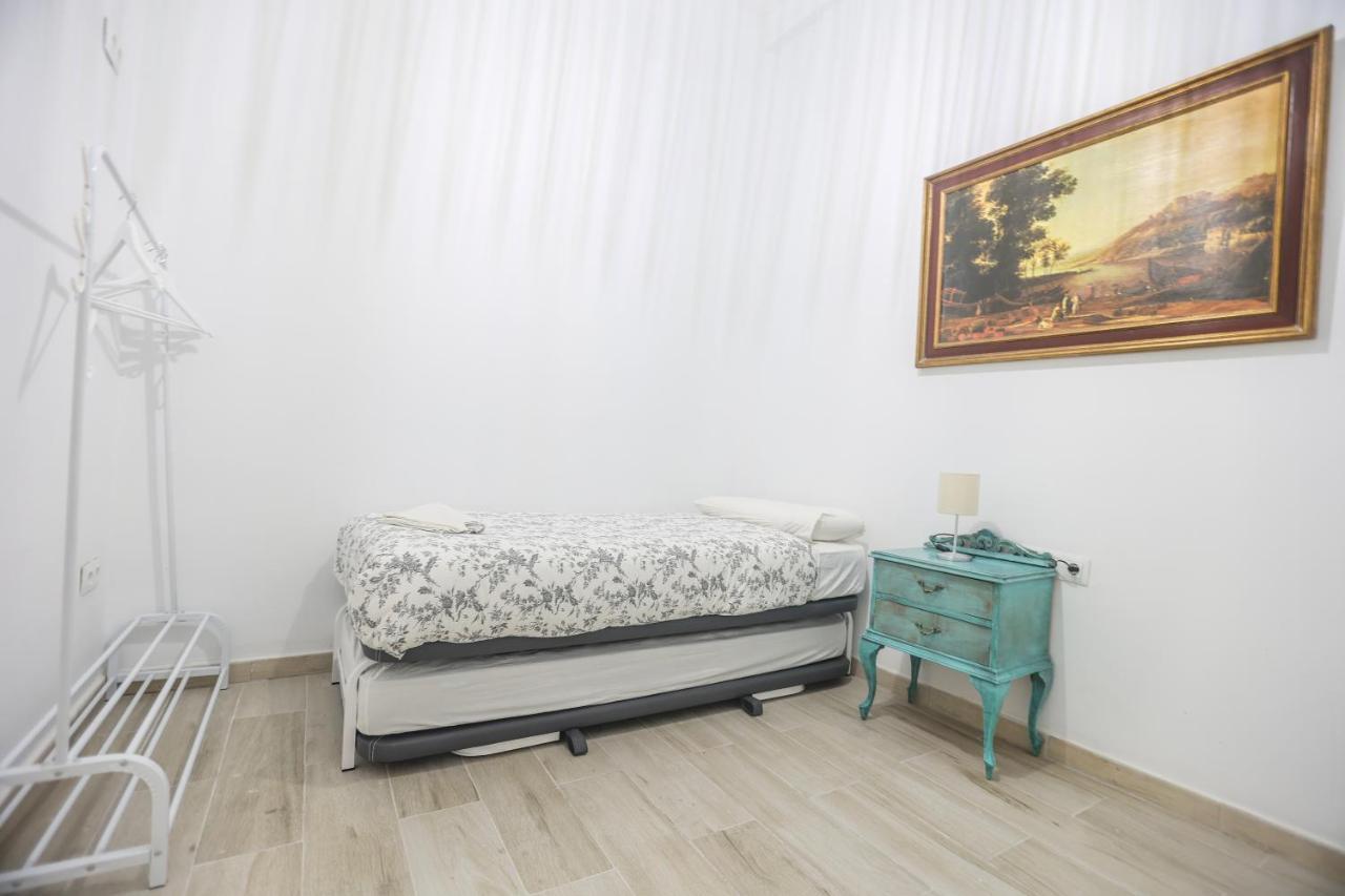Apartamentos Catedral مالقة المظهر الخارجي الصورة