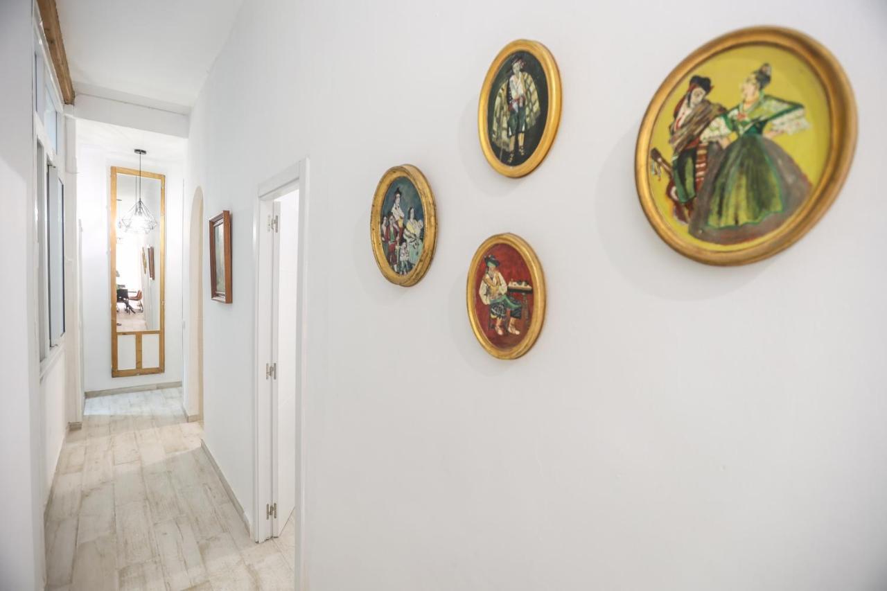 Apartamentos Catedral مالقة المظهر الخارجي الصورة