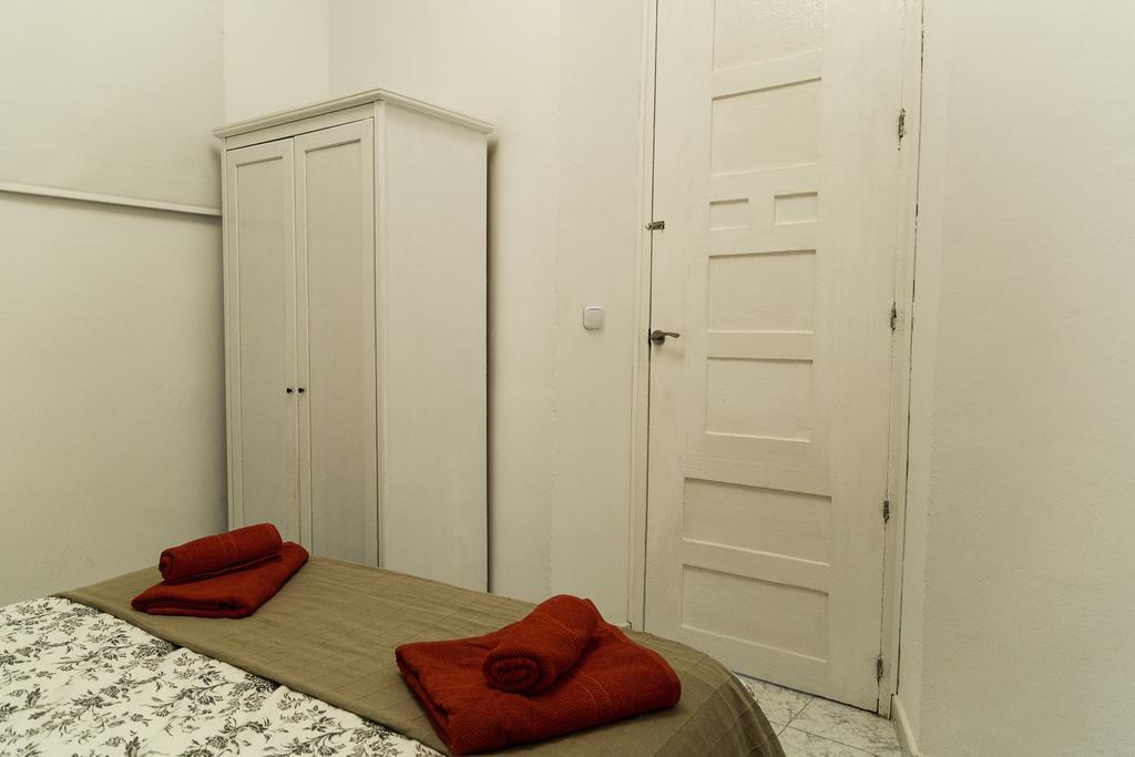 Apartamentos Catedral مالقة الغرفة الصورة