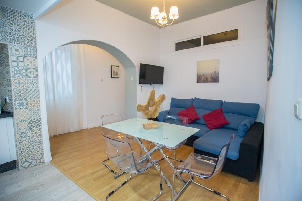 Apartamentos Catedral مالقة المظهر الخارجي الصورة