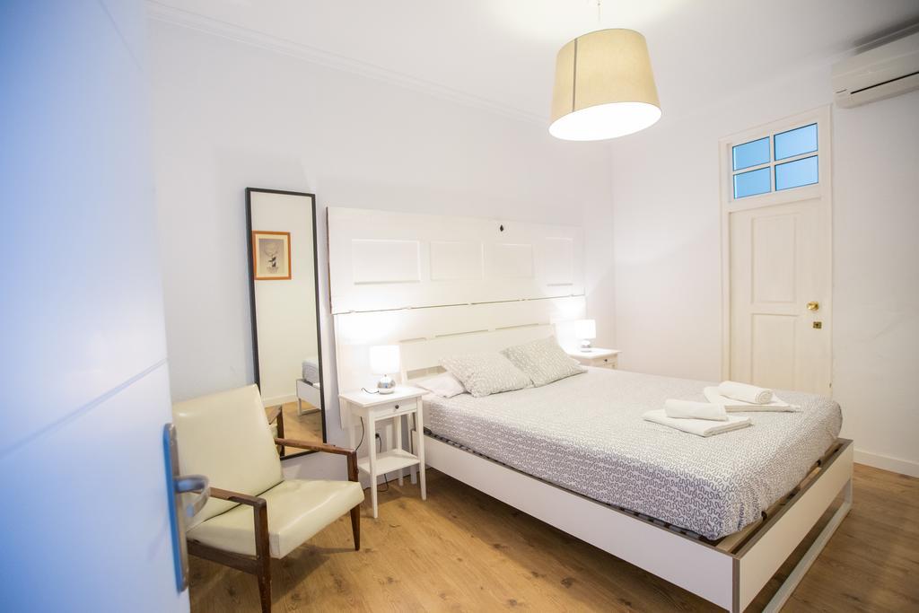 Apartamentos Catedral مالقة المظهر الخارجي الصورة