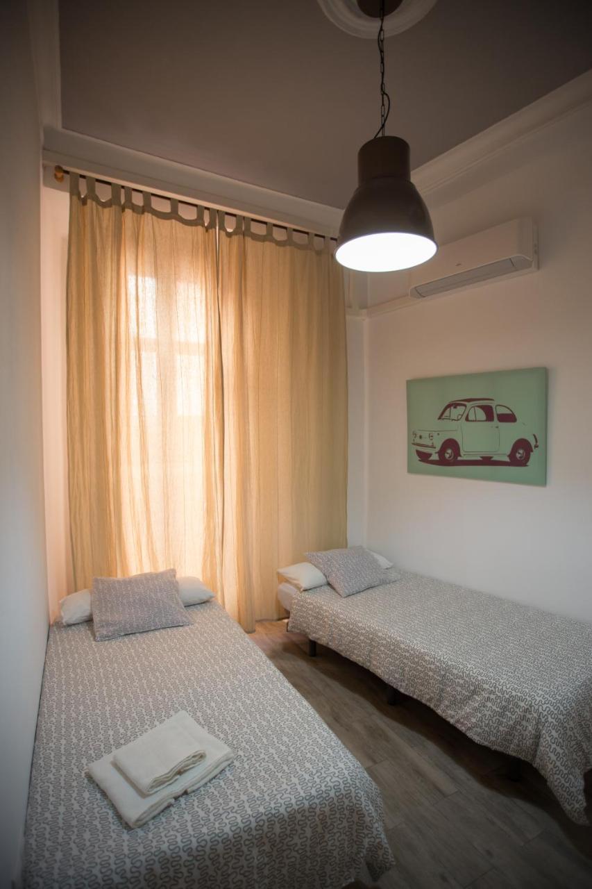 Apartamentos Catedral مالقة المظهر الخارجي الصورة