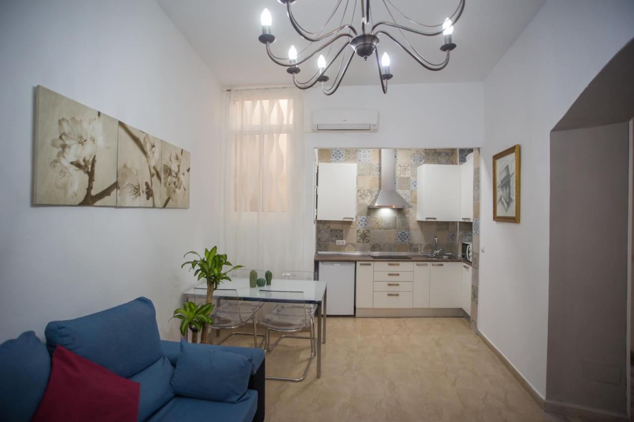 Apartamentos Catedral مالقة المظهر الخارجي الصورة