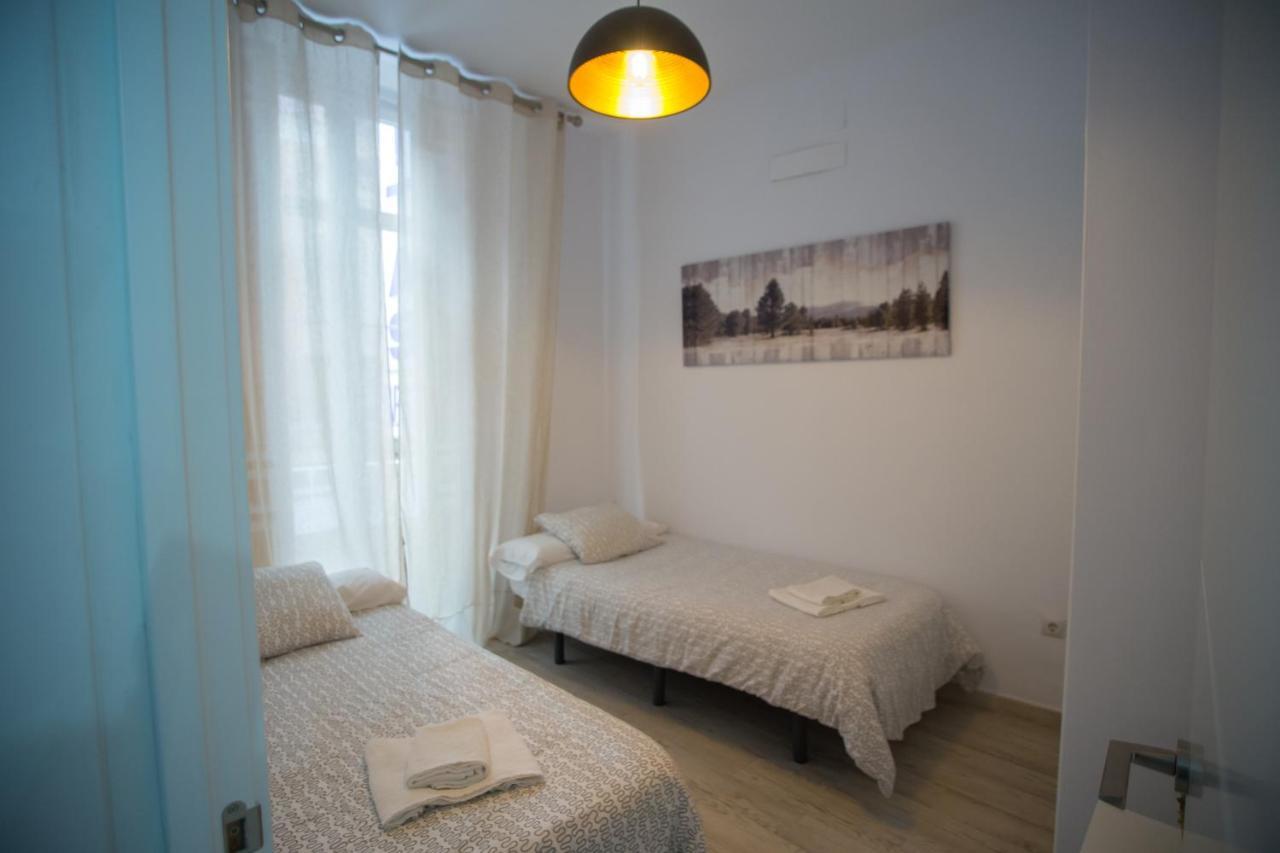 Apartamentos Catedral مالقة المظهر الخارجي الصورة